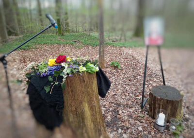 Beerdigung eines geliebten Menschen im Friedwald Wangen bei Göppingen